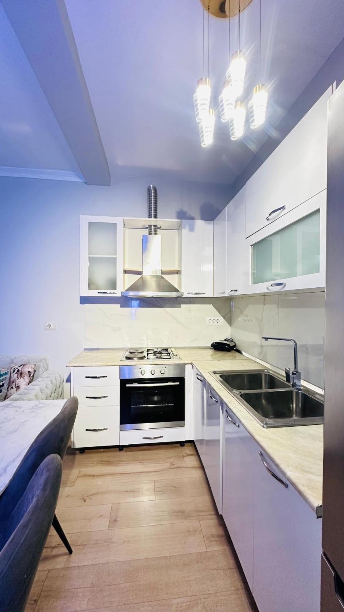 Bllok: Central Cozy Stay, 24/7 Self Check-In Tiran Dış mekan fotoğraf