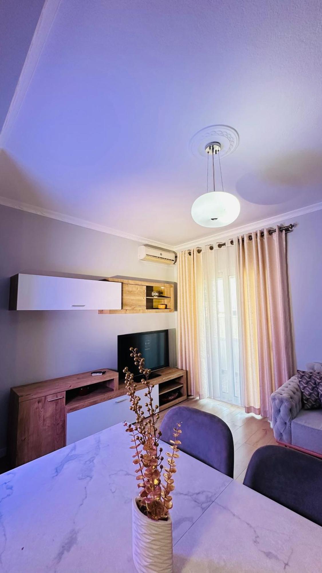 Bllok: Central Cozy Stay, 24/7 Self Check-In Tiran Dış mekan fotoğraf